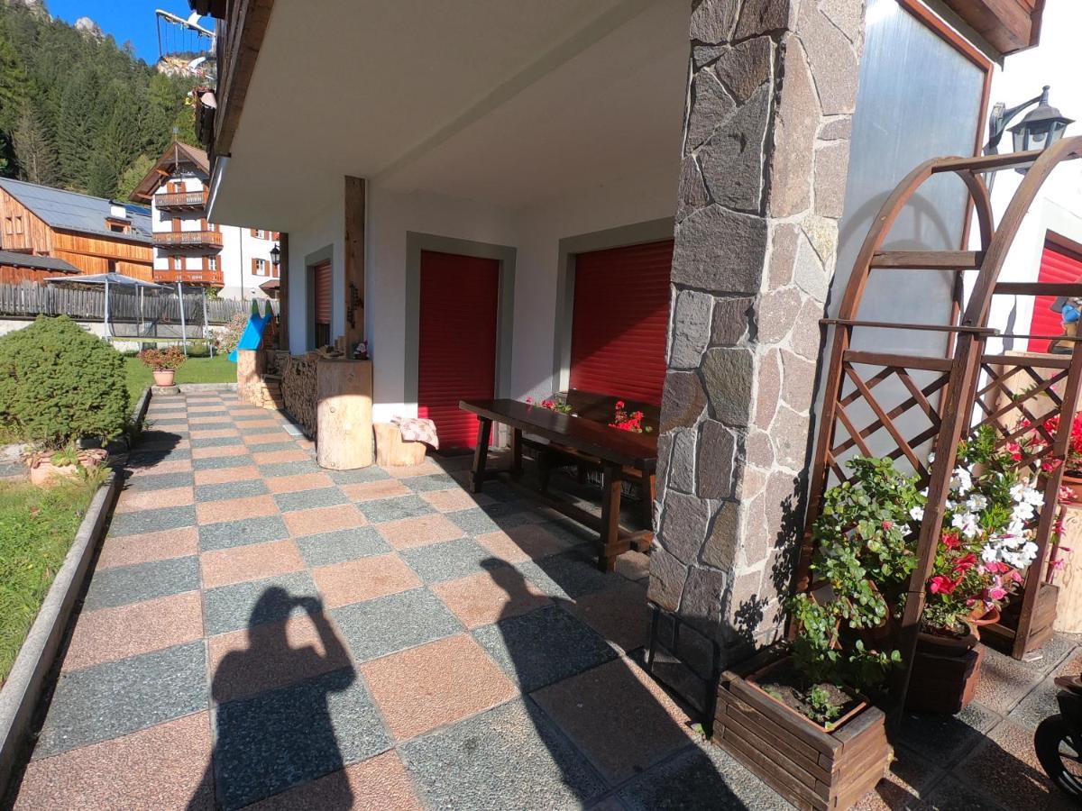Ciasa De Epi Apartment Pera Luaran gambar