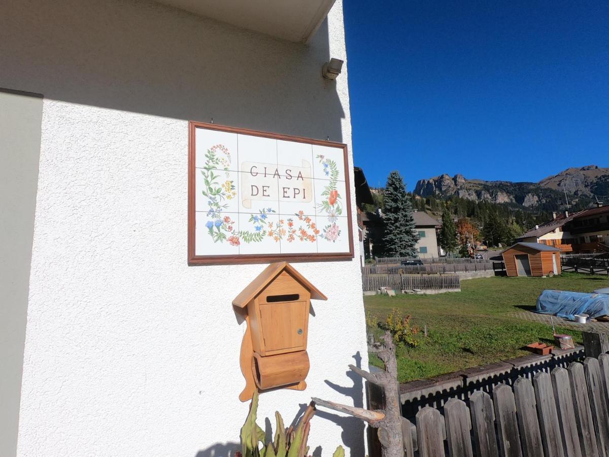 Ciasa De Epi Apartment Pera Luaran gambar